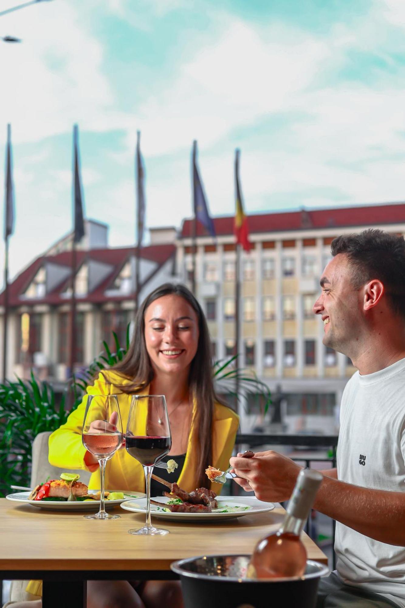 Grand Hotel Coroana Bistriţa المظهر الخارجي الصورة